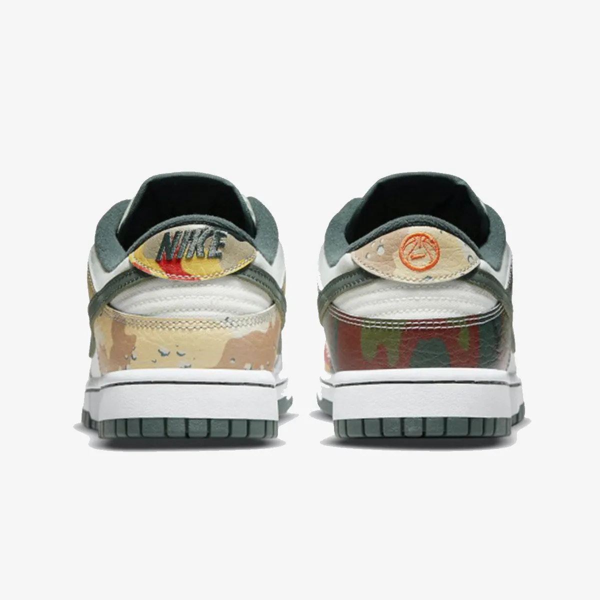 NIKE DUNK LOW SE 