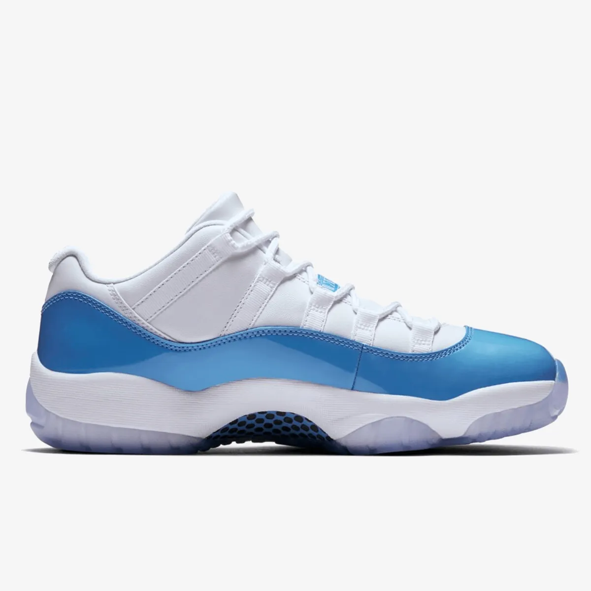 AIR JORDAN 11 RETRO LOW 