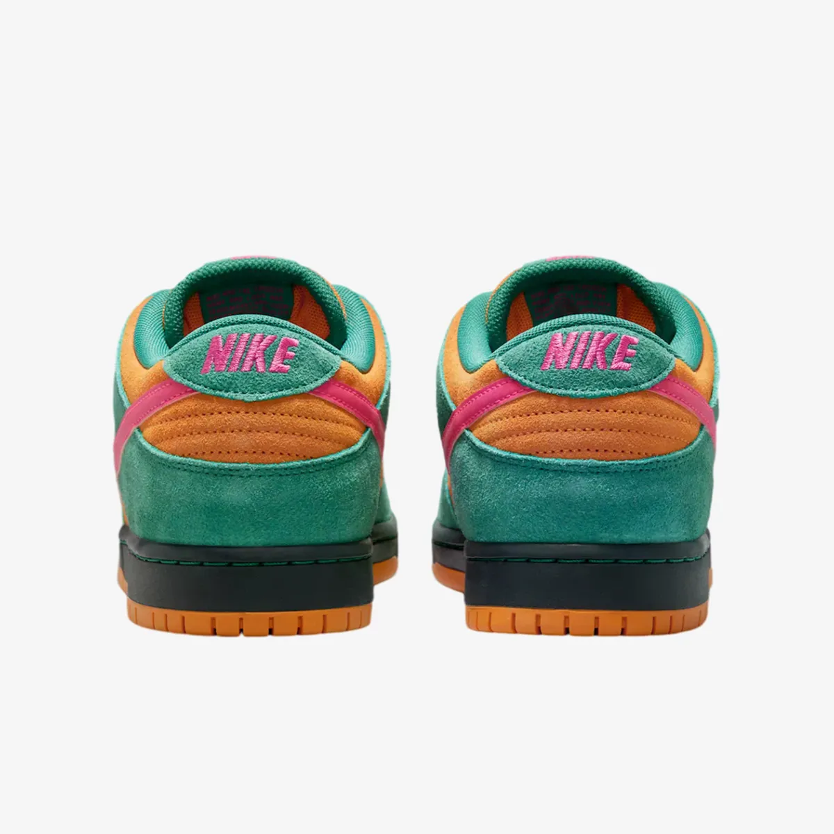 NIKE SB DUNK LOW PRO 