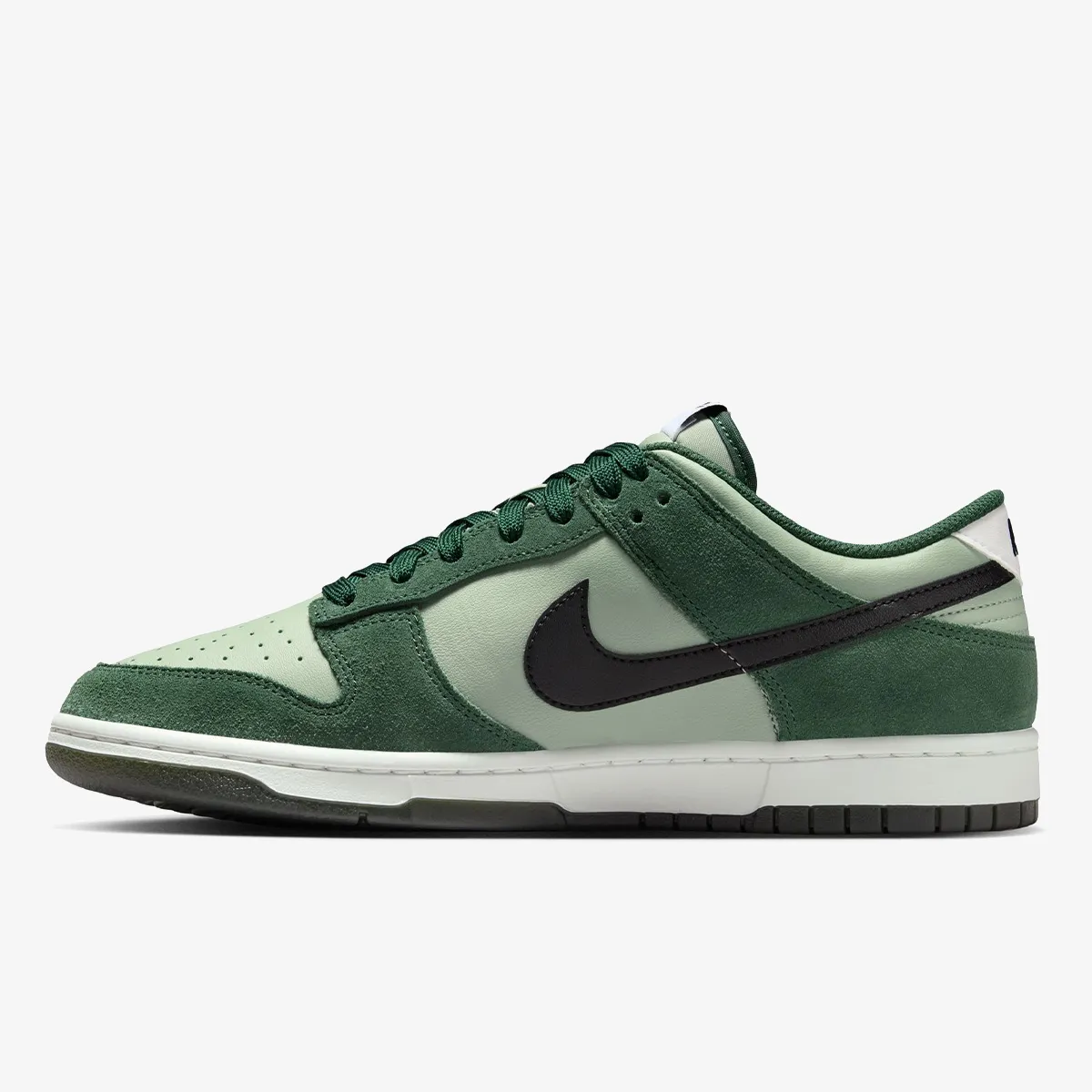 NIKE DUNK LOW RETRO SE ESS+ 