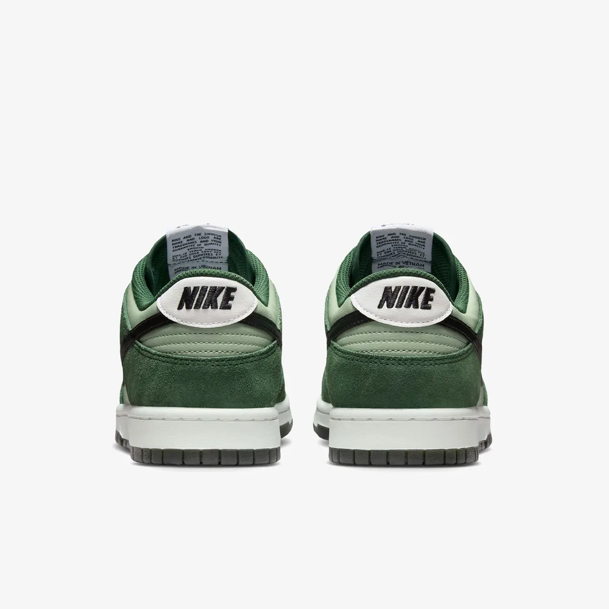 NIKE DUNK LOW RETRO SE ESS+ 