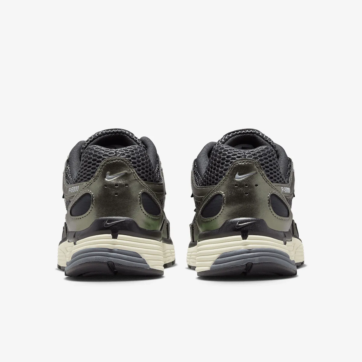 NIKE P-6000 SE 