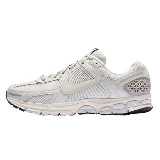 NIKE ZOOM VOMERO 5 SP 