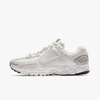 NIKE ZOOM VOMERO 5 SP