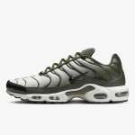 AIR MAX PLUS 