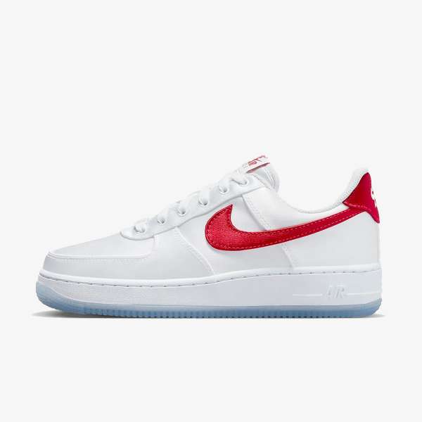 W AIR FORCE 1 '07 ESS SNKR 