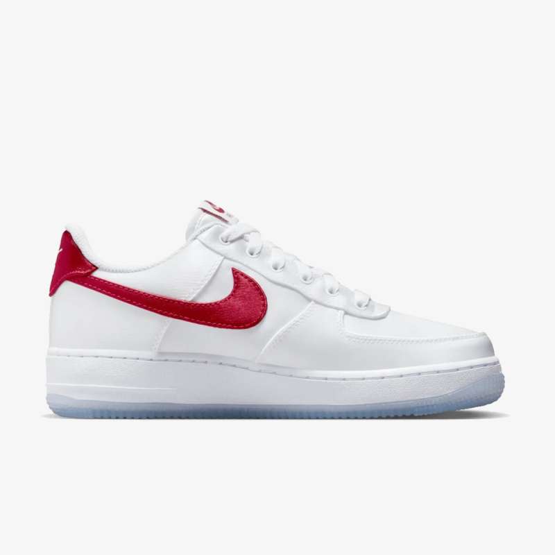 W AIR FORCE 1 '07 ESS SNKR 