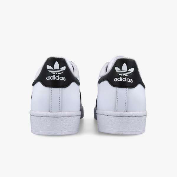SUPERSTAR 