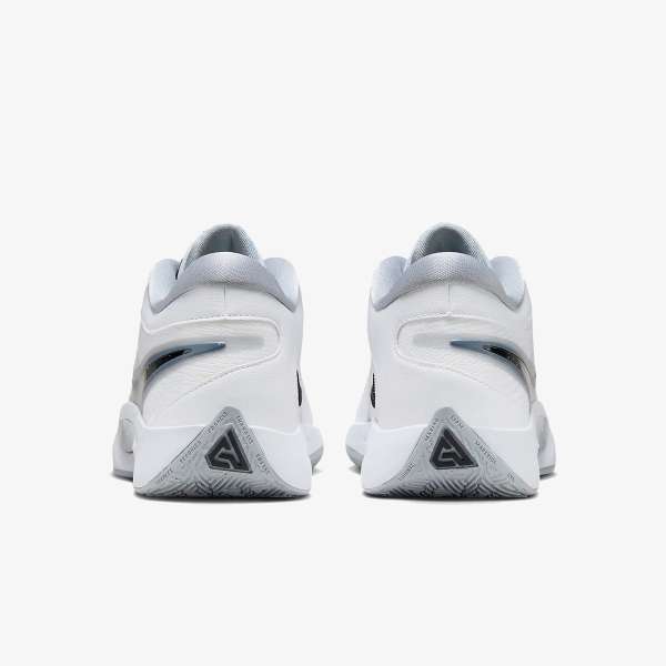ZOOM FREAK 6 