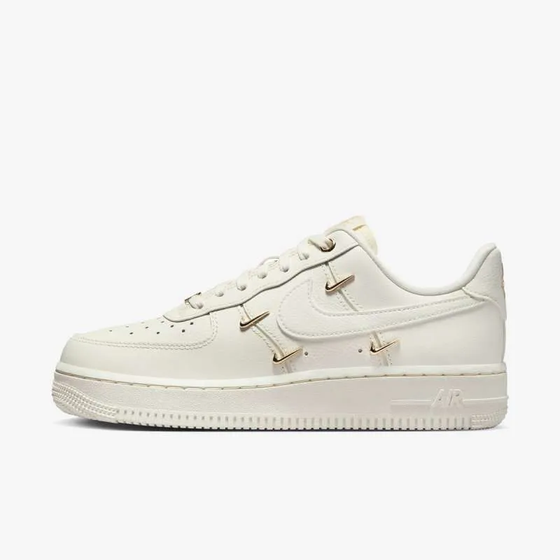 WMNS AIR FORCE 1 '07 LX
