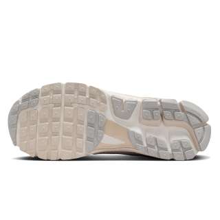 NIKE ZOOM VOMERO 5 SDE 