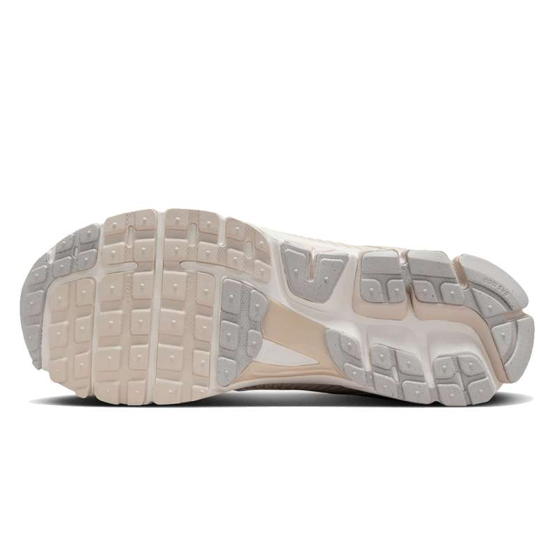 NIKE ZOOM VOMERO 5 SDE 
