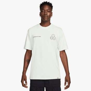 M ACG DF TEE OC WALK TREE 