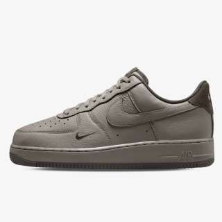 AIR FORCE 1 ’07 LV8 ESS+ 