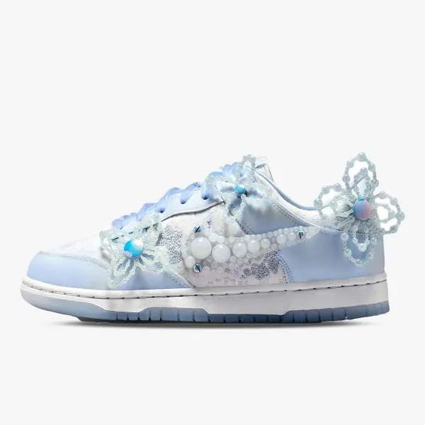 W NIKE DUNK LOW QS