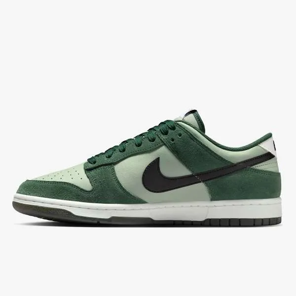 NIKE DUNK LOW RETRO SE ESS+ 