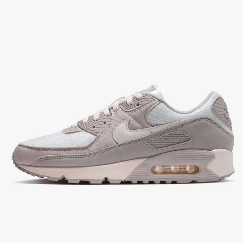 AIR MAX III