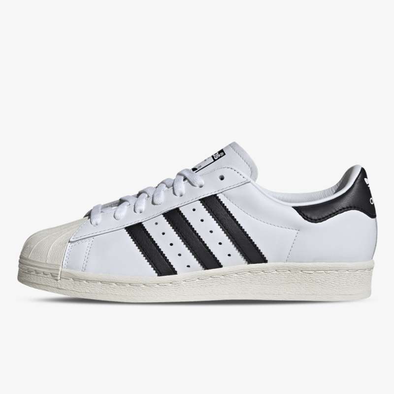 SUPERSTAR 82 