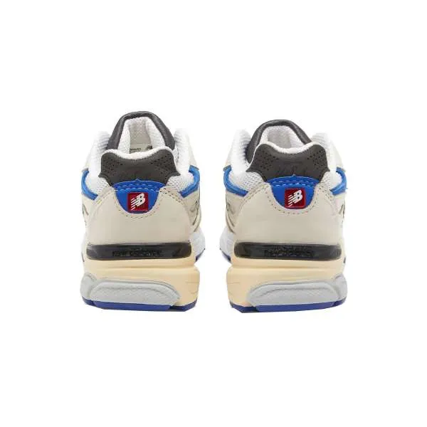 NEW BALANCE M990 