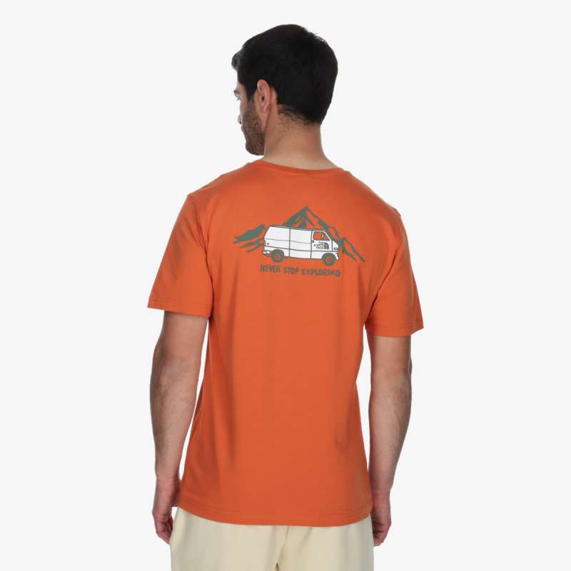 M SS OUTDOOR GRAPHIC TEE 