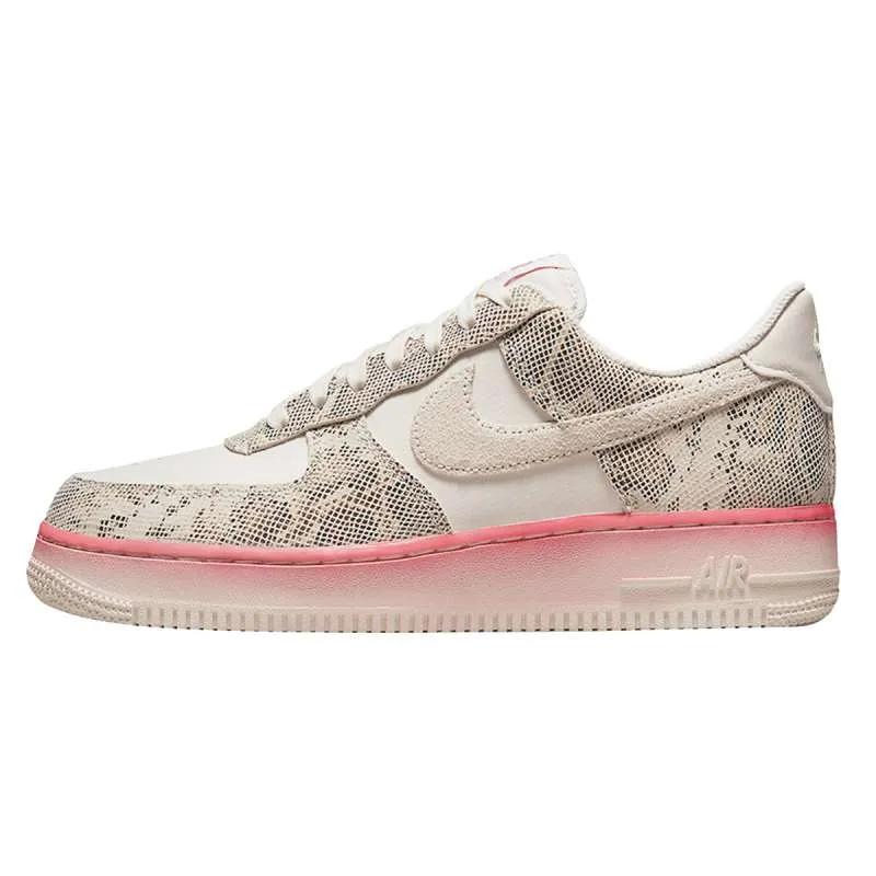 WMNS AIR FORCE 1 '07 LV8 OF1 